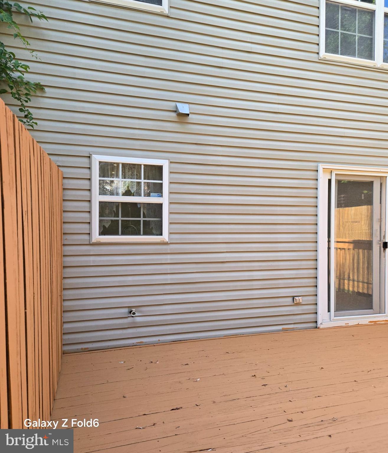 LYONS GATE - Residential