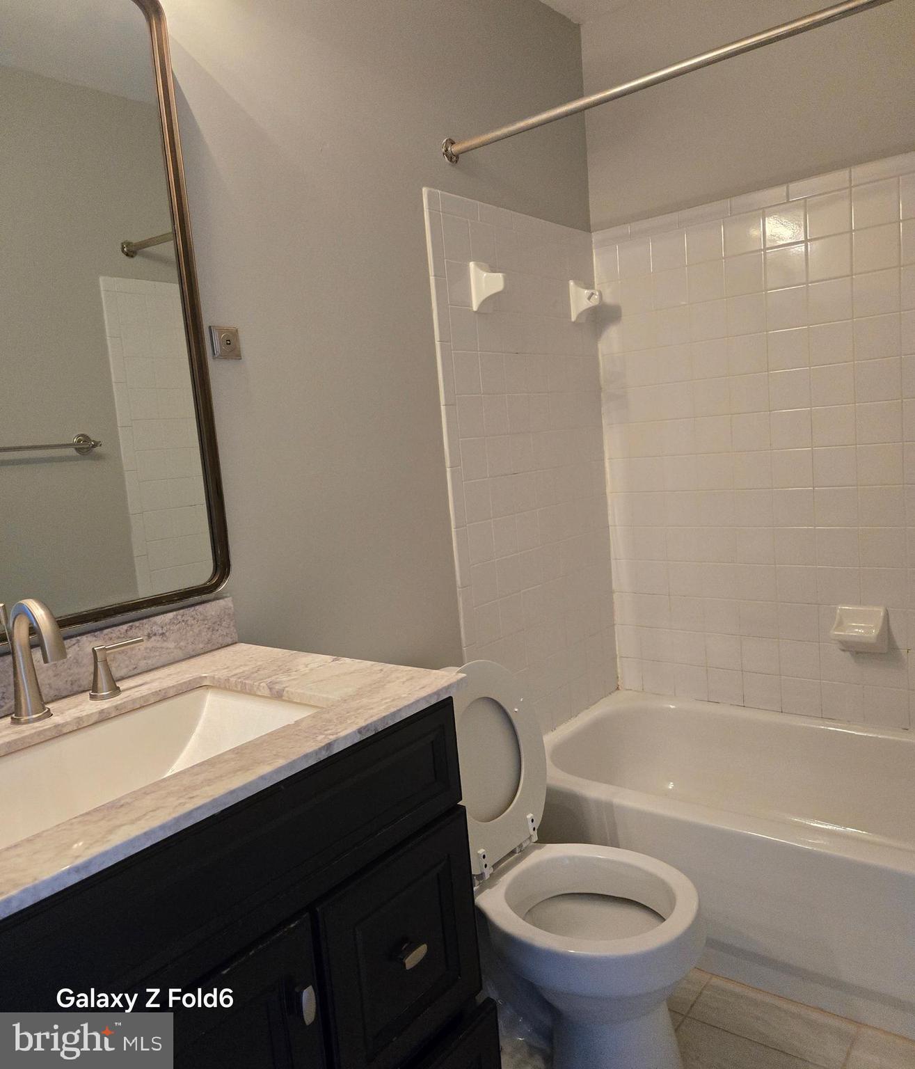 LYONS GATE - Residential