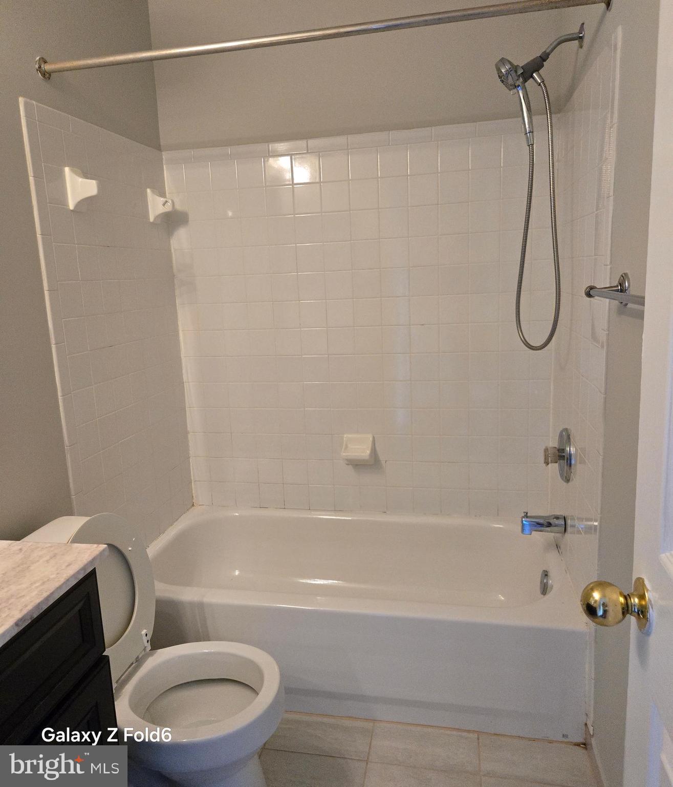 LYONS GATE - Residential