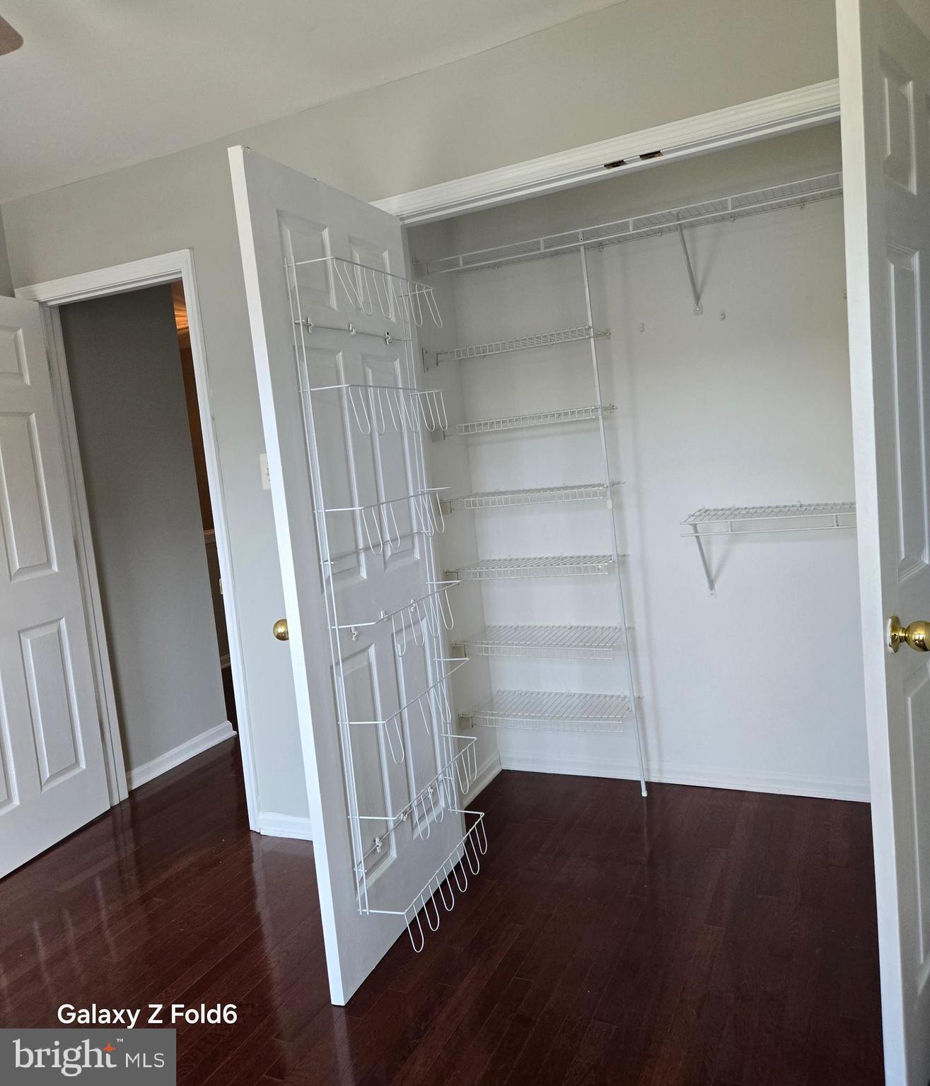 LYONS GATE - Residential