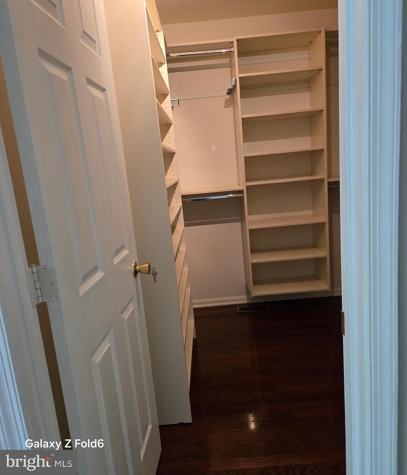 LYONS GATE - Residential