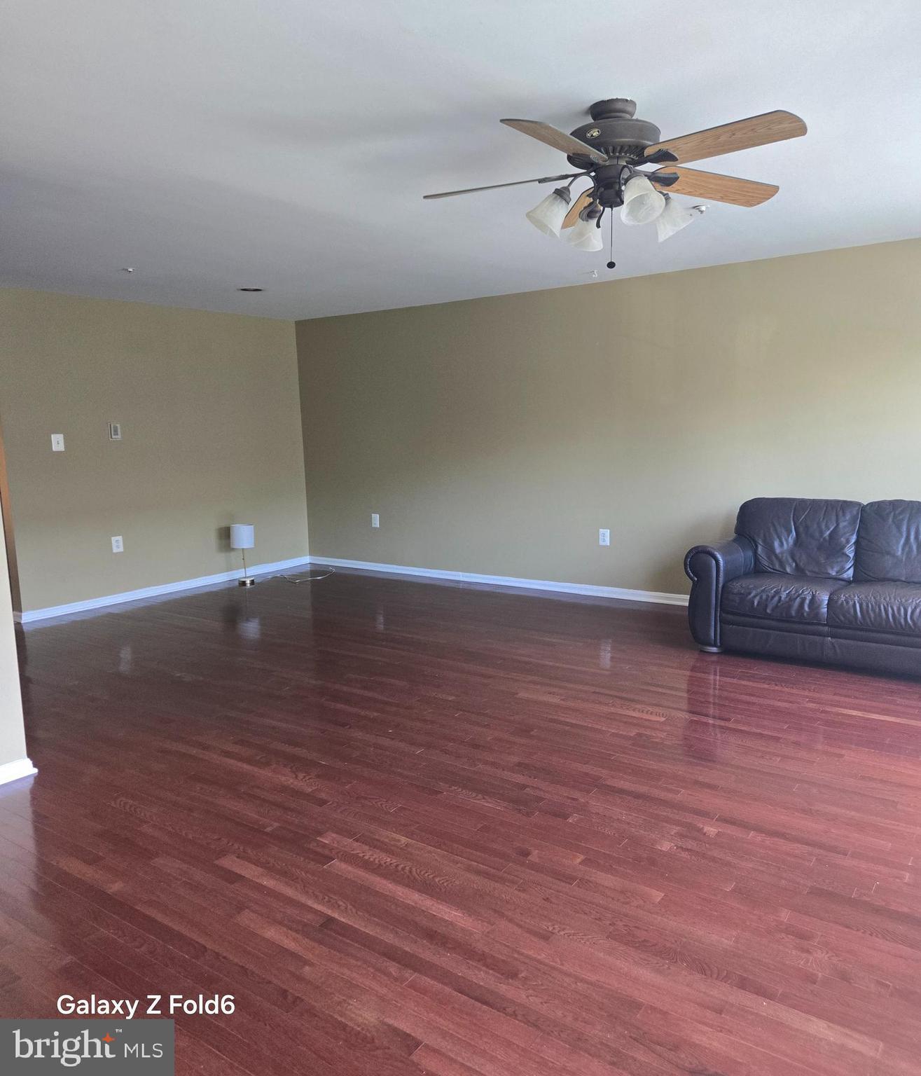 LYONS GATE - Residential