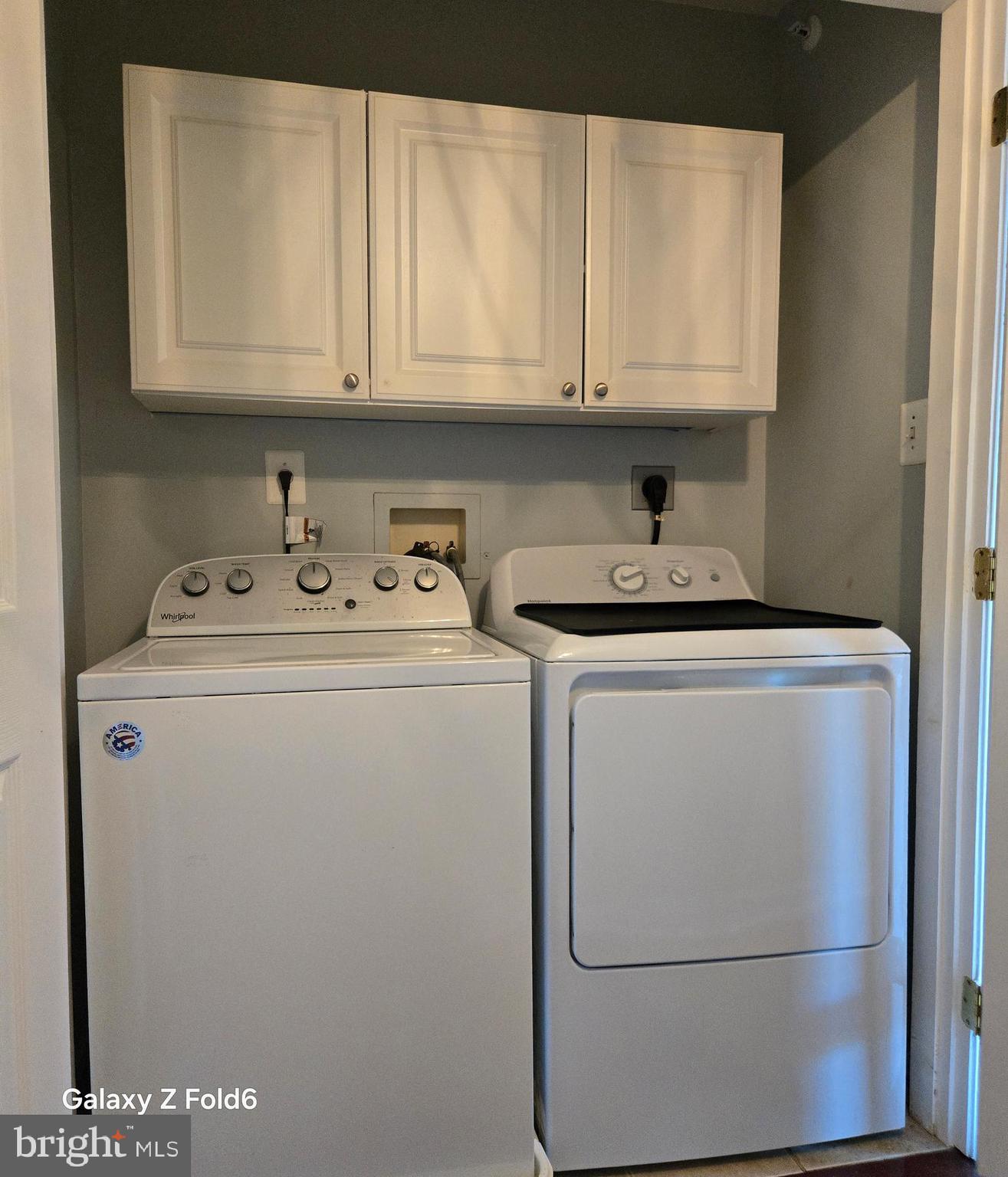 LYONS GATE - Residential