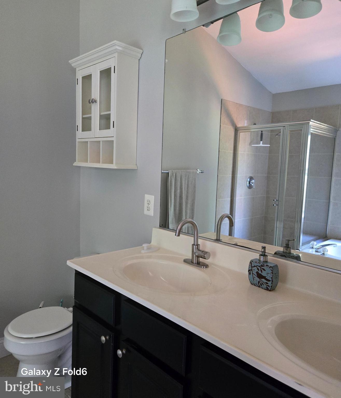 LYONS GATE - Residential