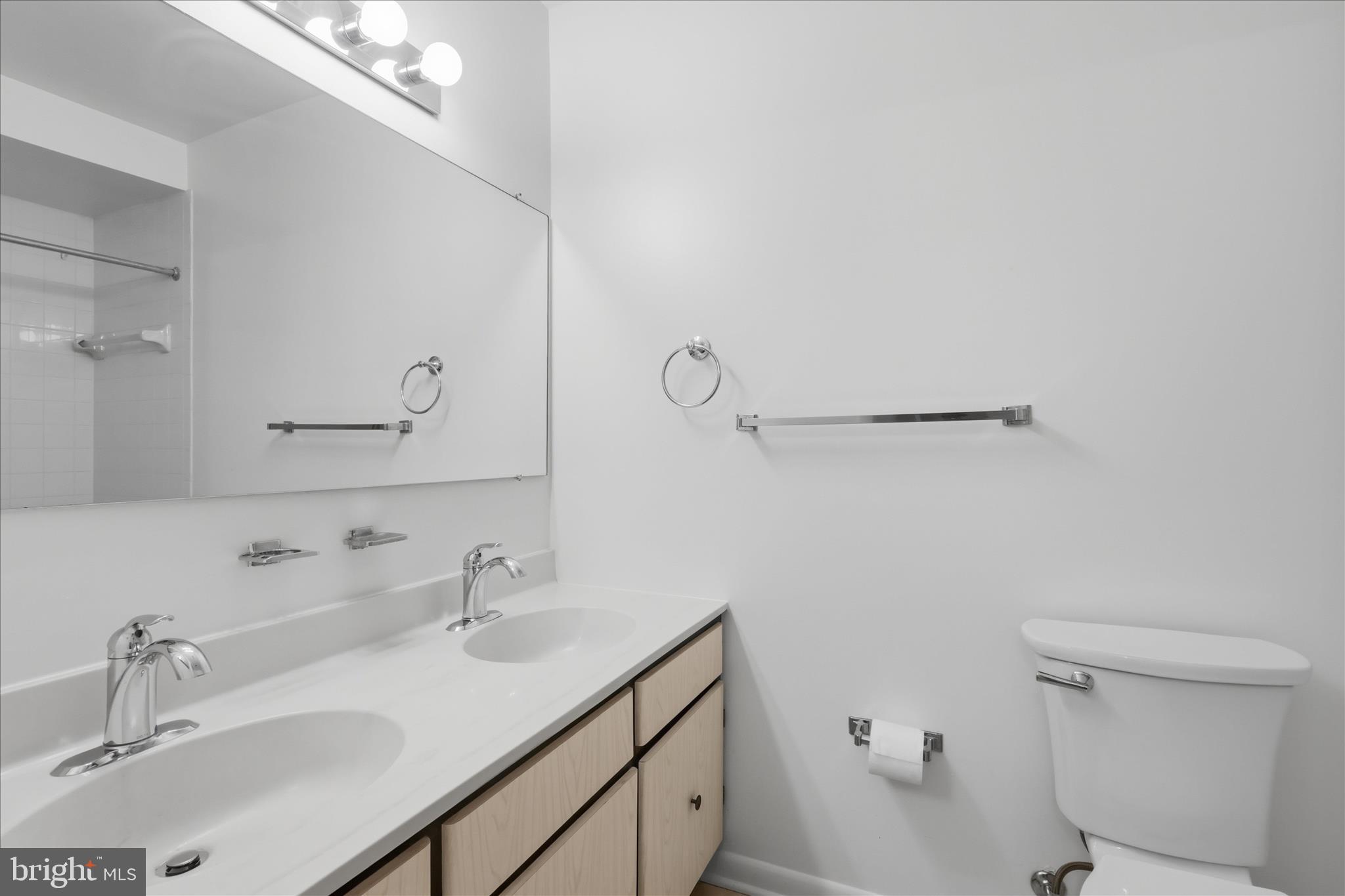 EDGEWOOD CONDOMMINIUMS - Residential