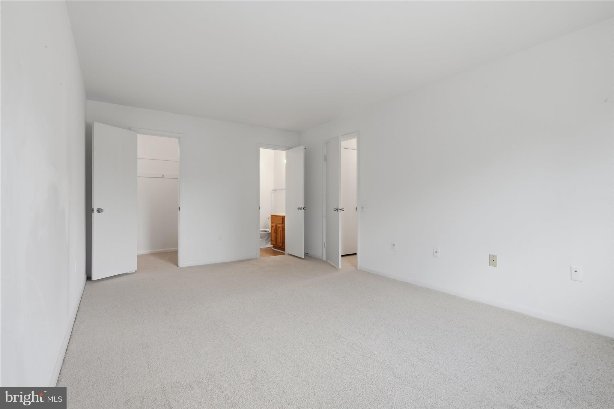 EDGEWOOD CONDOMMINIUMS - Residential