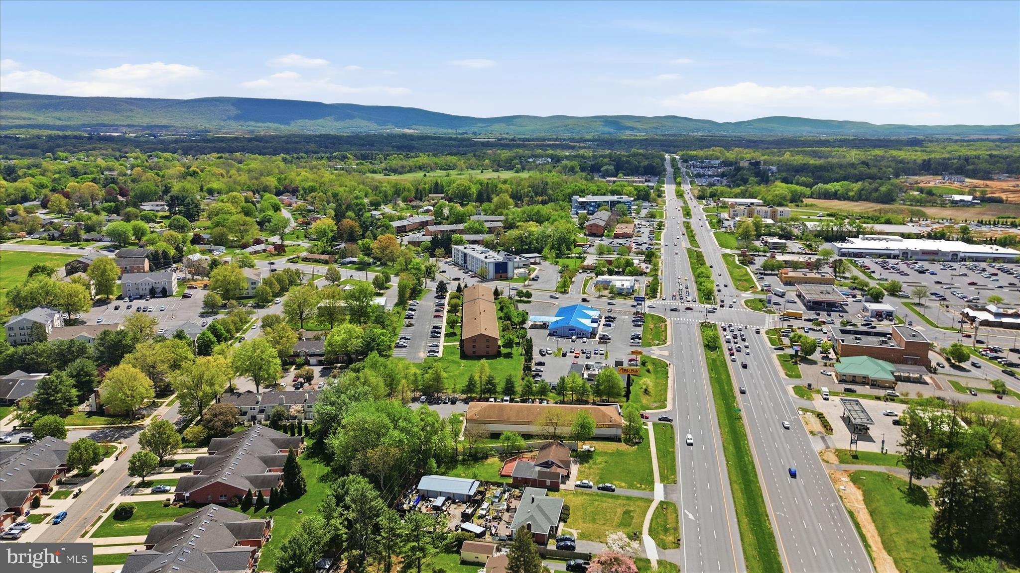 EDGEWOOD CONDOMMINIUMS - Residential