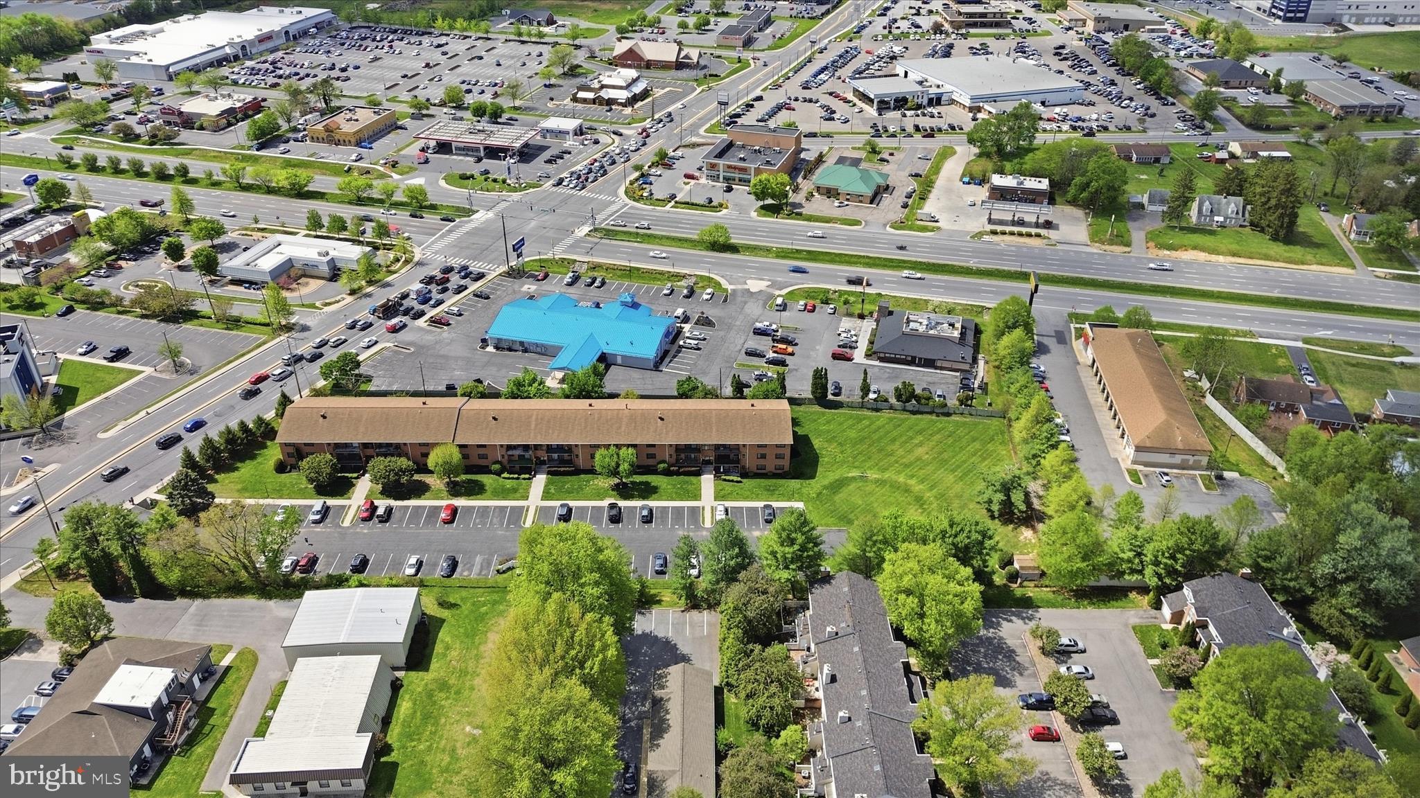 EDGEWOOD CONDOMMINIUMS - Residential