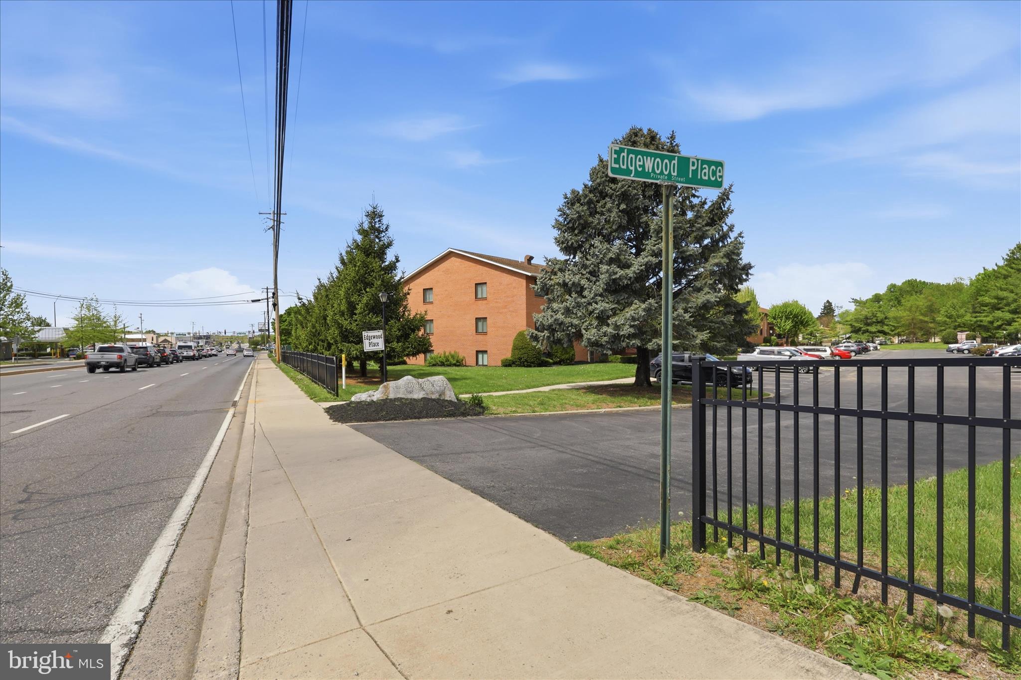 EDGEWOOD CONDOMMINIUMS - Residential