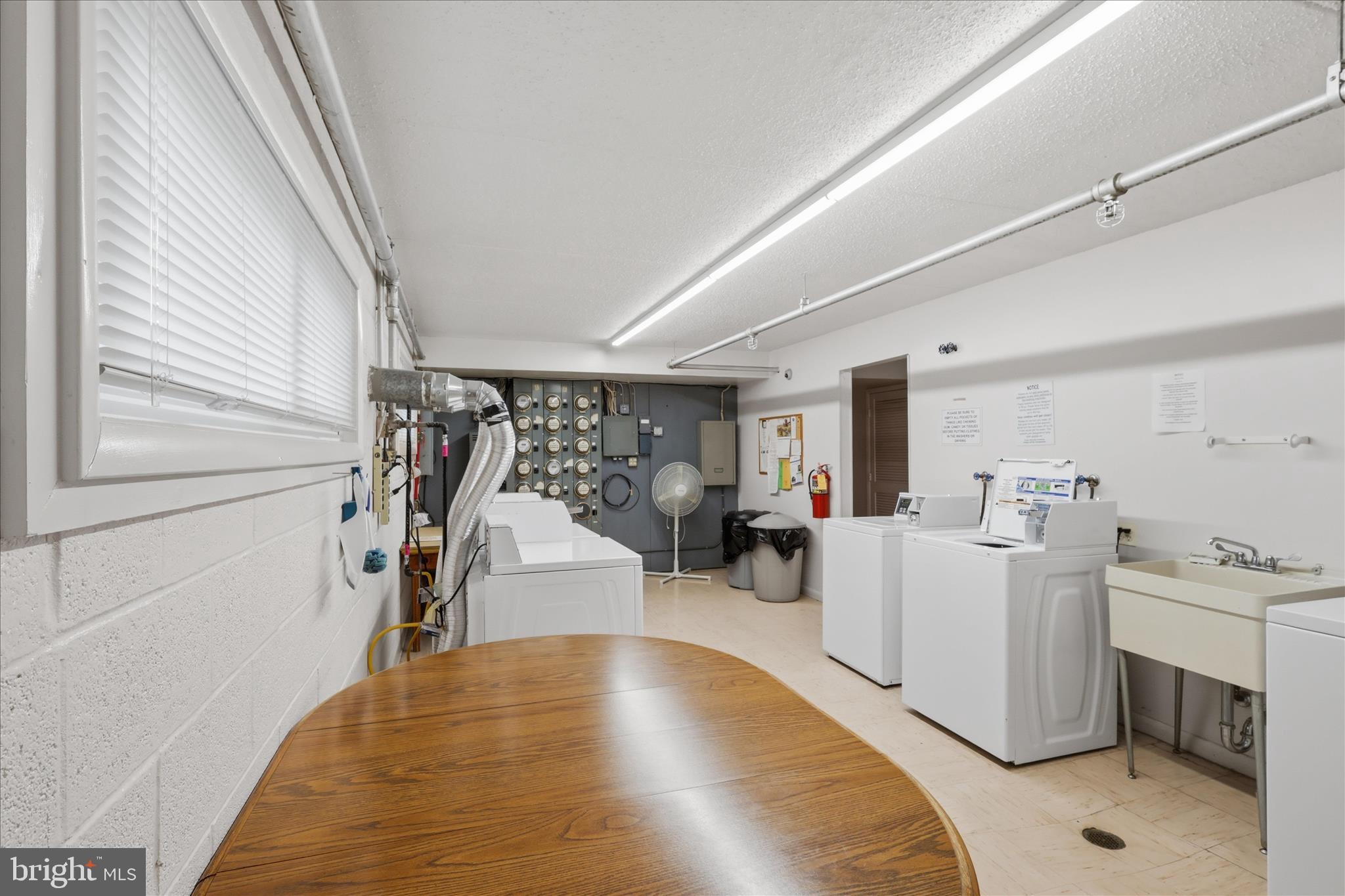 EDGEWOOD CONDOMMINIUMS - Residential