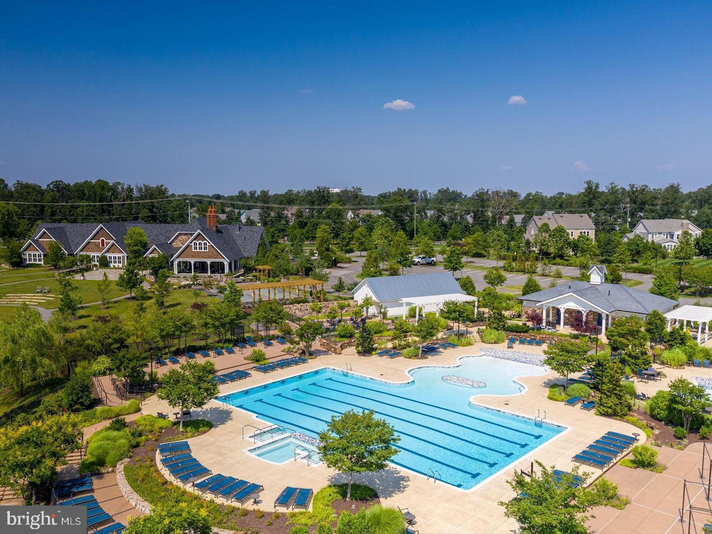 THE GRANT AT WILLOWSFORD - Residential