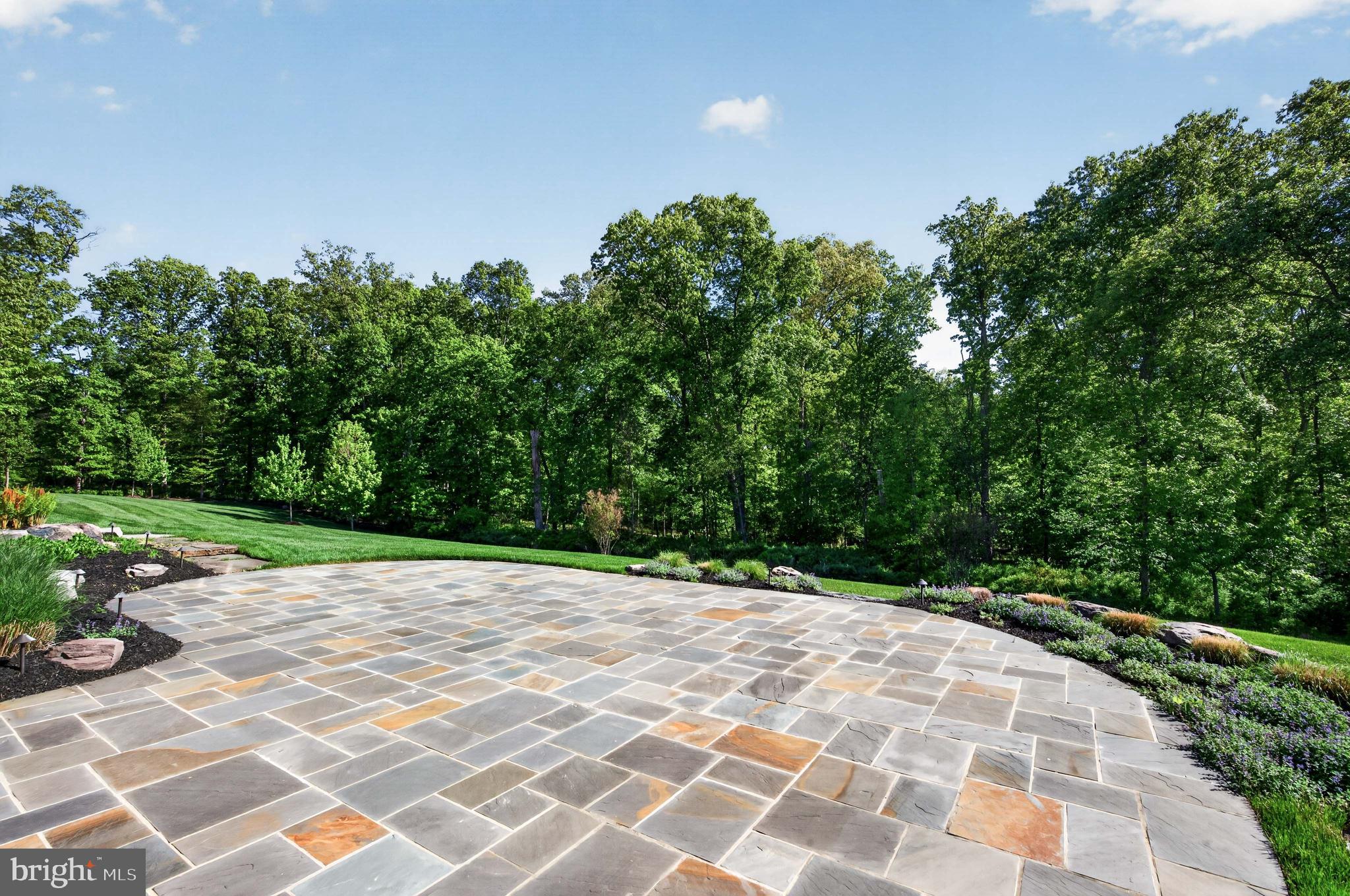 THE GRANT AT WILLOWSFORD - Residential