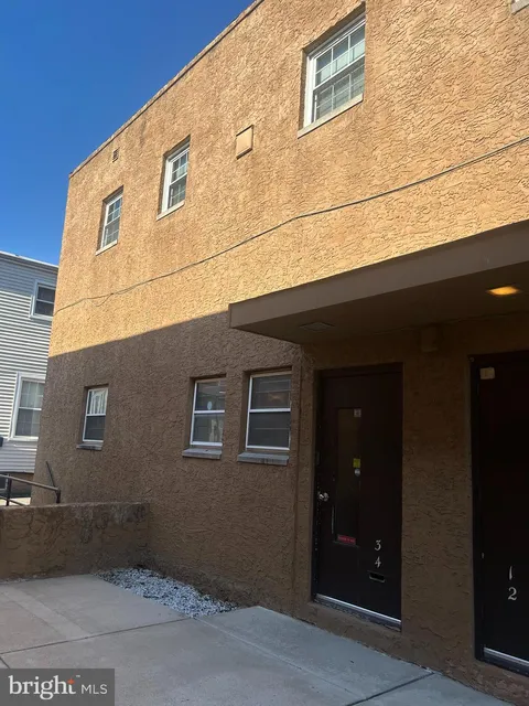 3 W Park Ave APT 4, Oaklyn, NJ MLS: NJCD2088162