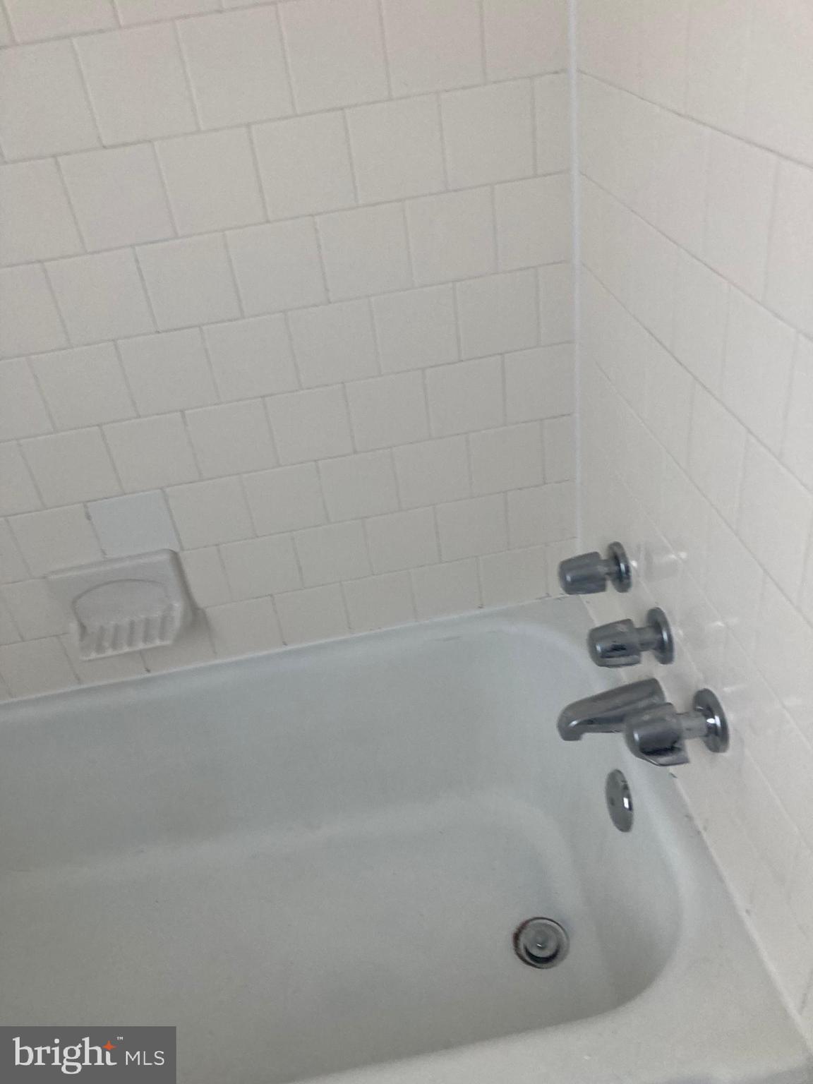 JACOB GREASLEY - Residential Lease