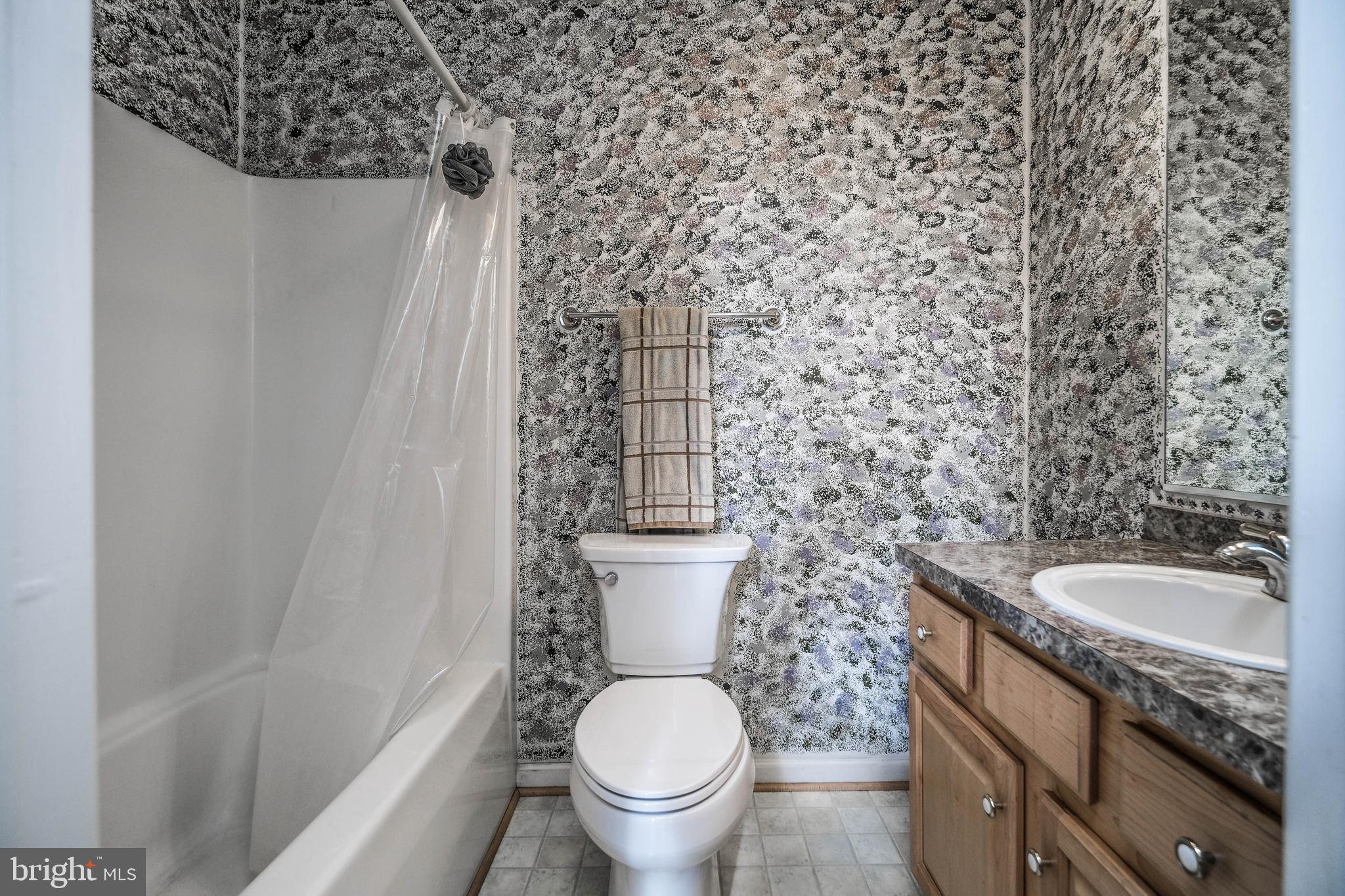 FAIRVIEW COURT - Residential