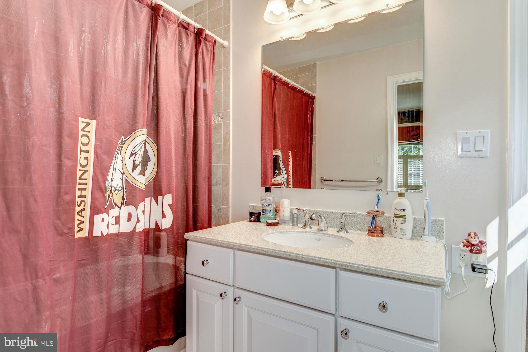 RIVER FALLS - Residential