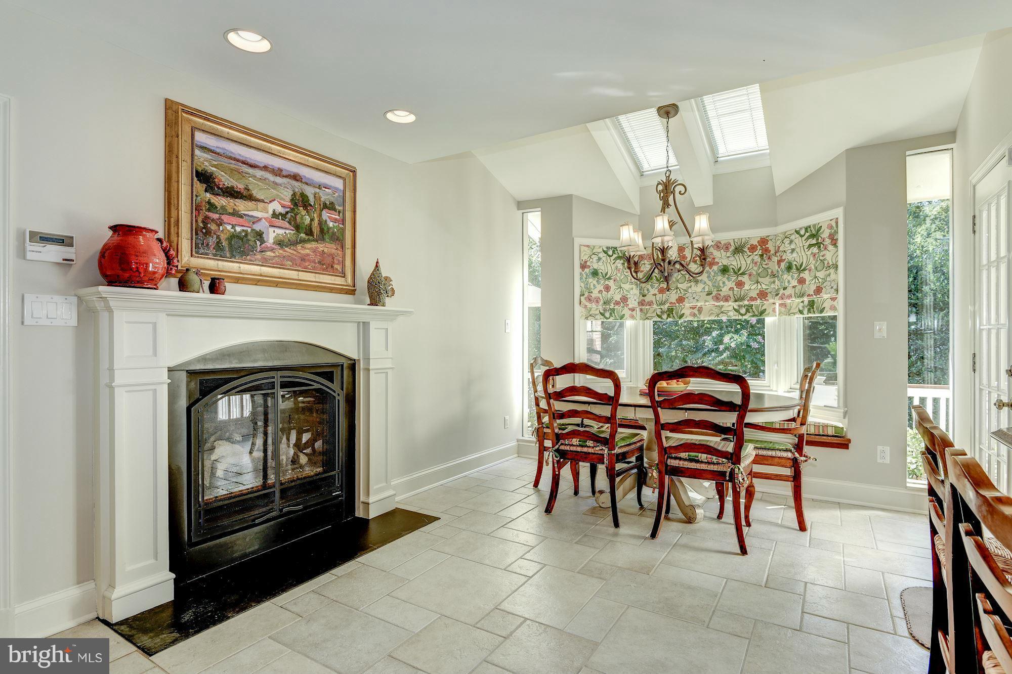 RIVER FALLS - Residential