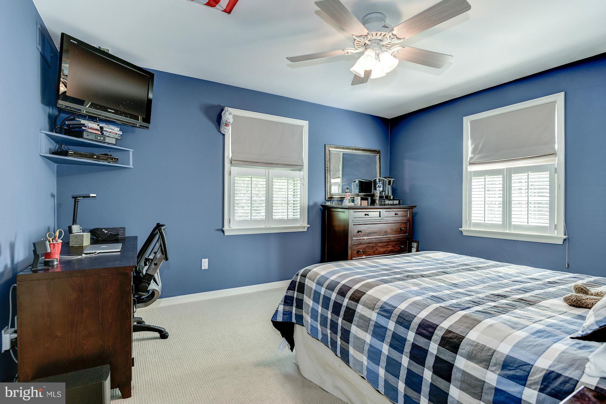 RIVER FALLS - Residential