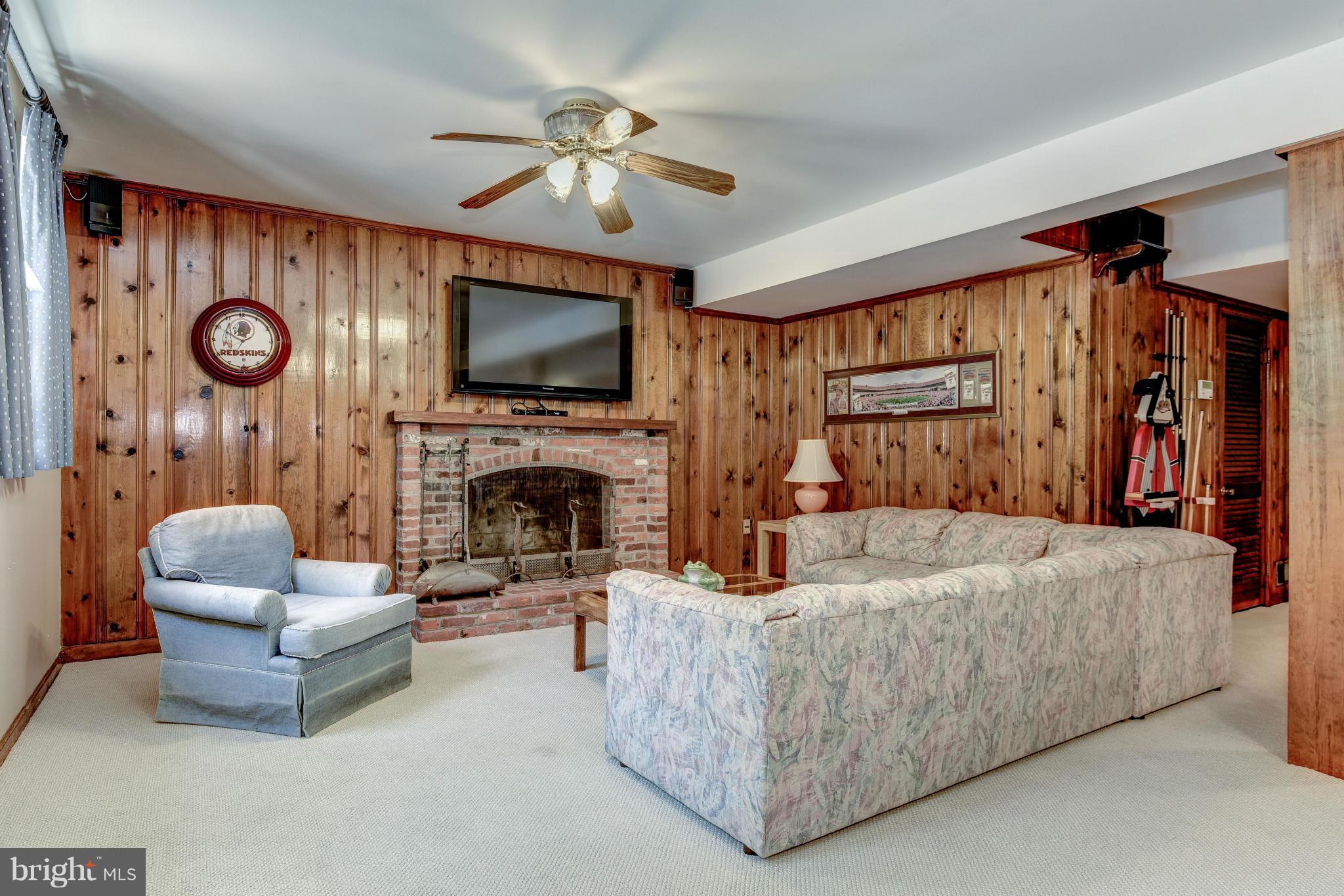 RIVER FALLS - Residential