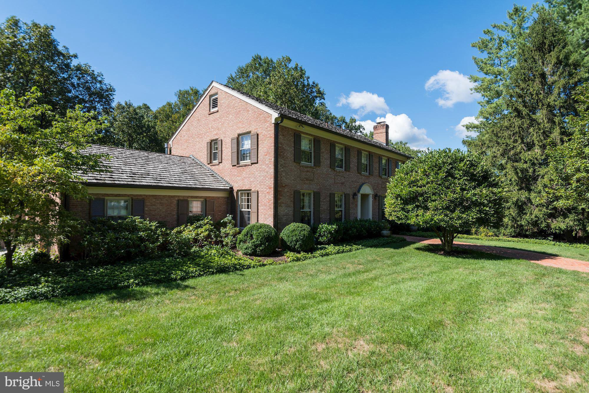 RIVER FALLS - Residential