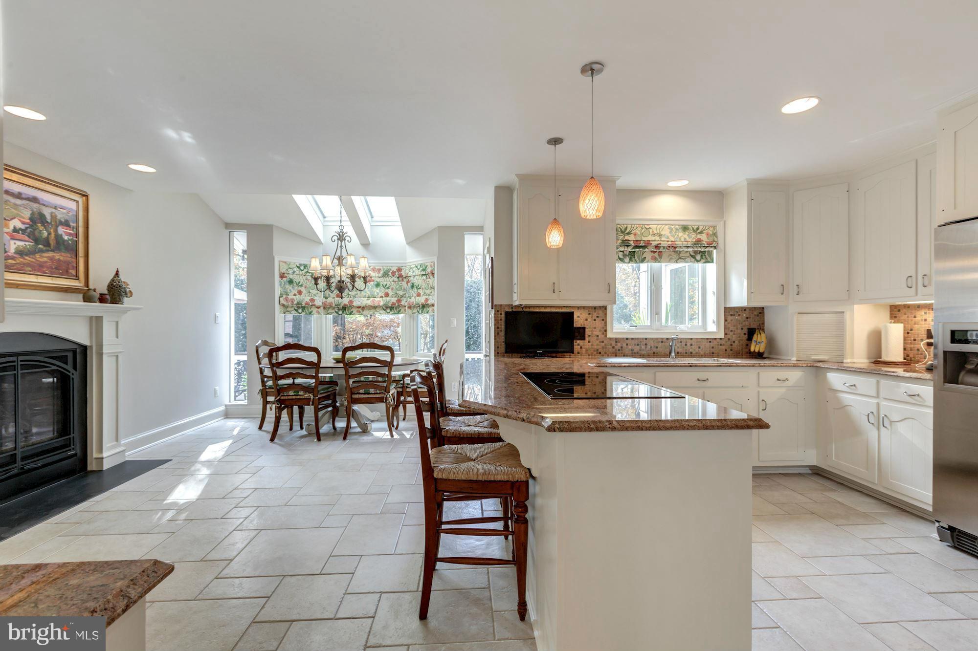 RIVER FALLS - Residential