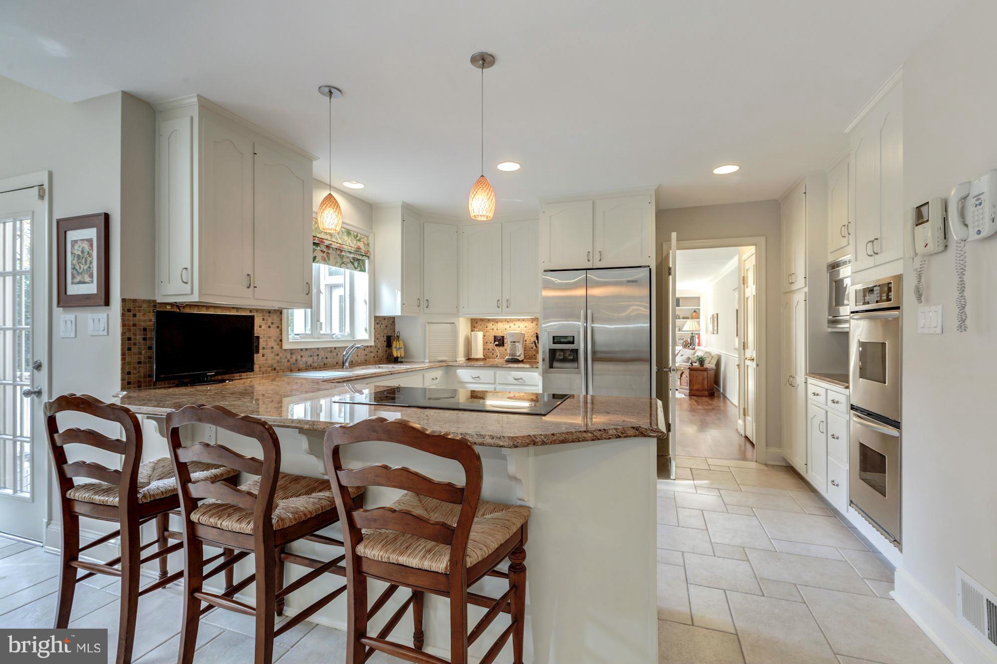 RIVER FALLS - Residential