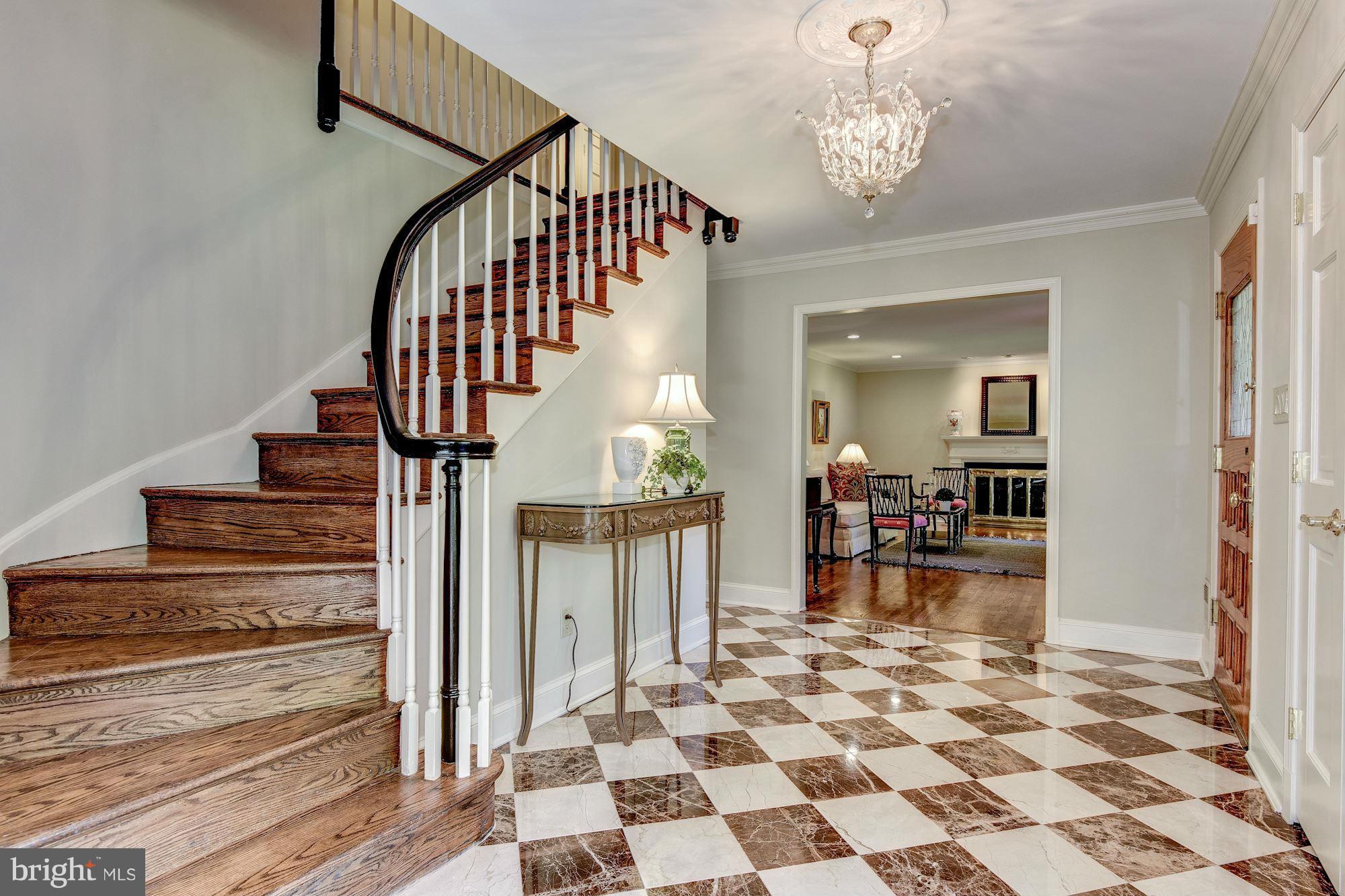 RIVER FALLS - Residential