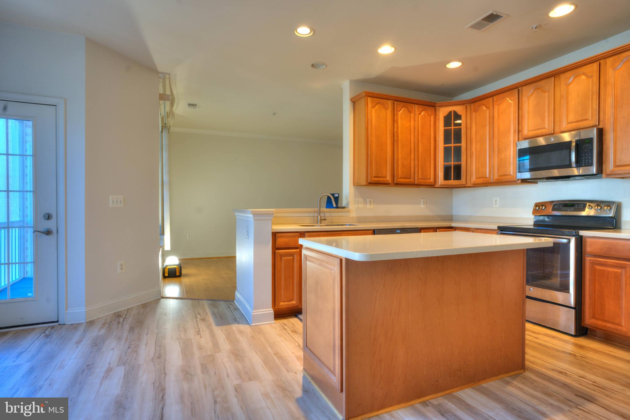 HOLLY WOODS CONDOMINIUMS - Residential