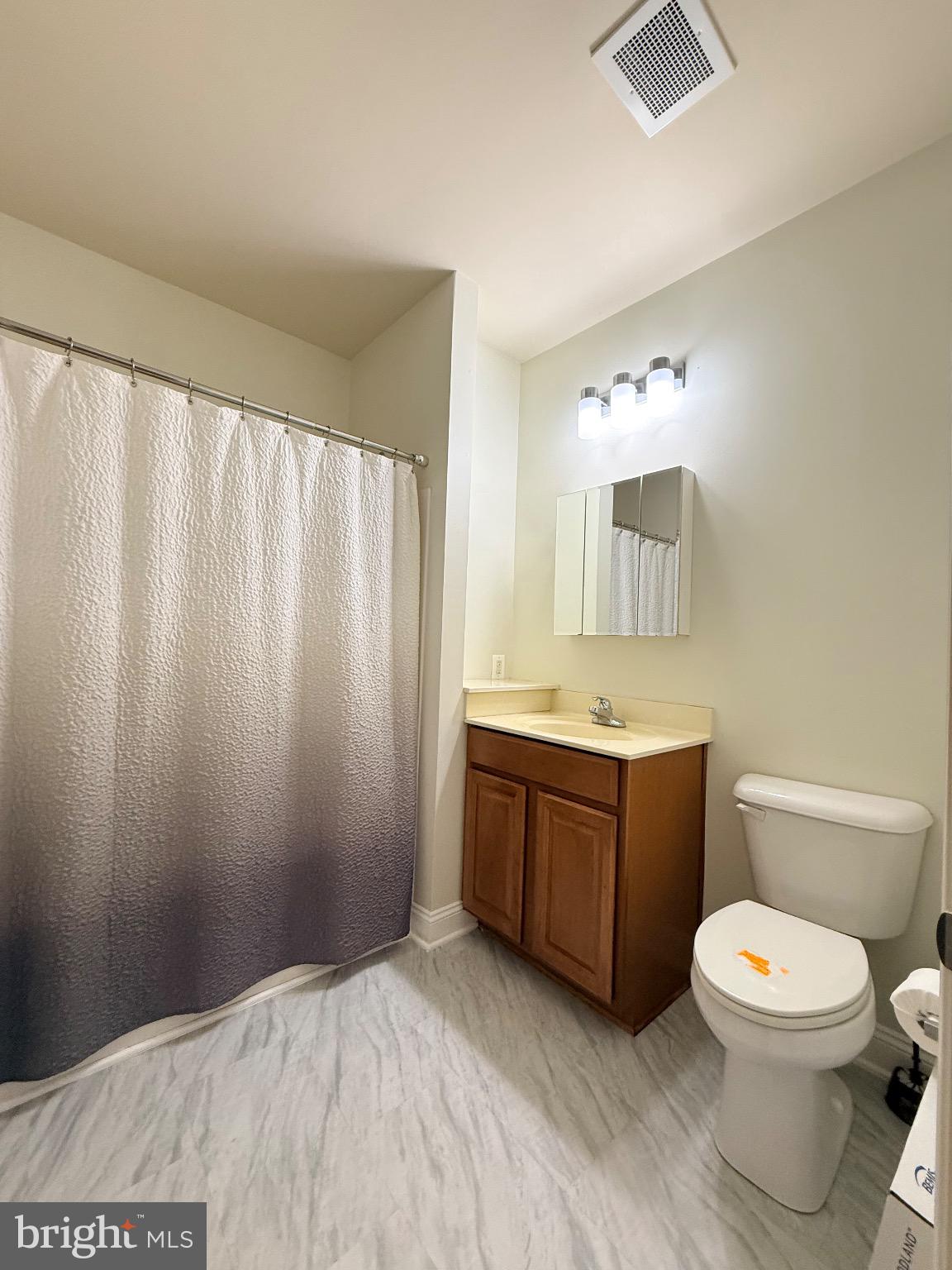 HOLLY WOODS CONDOMINIUMS - Residential