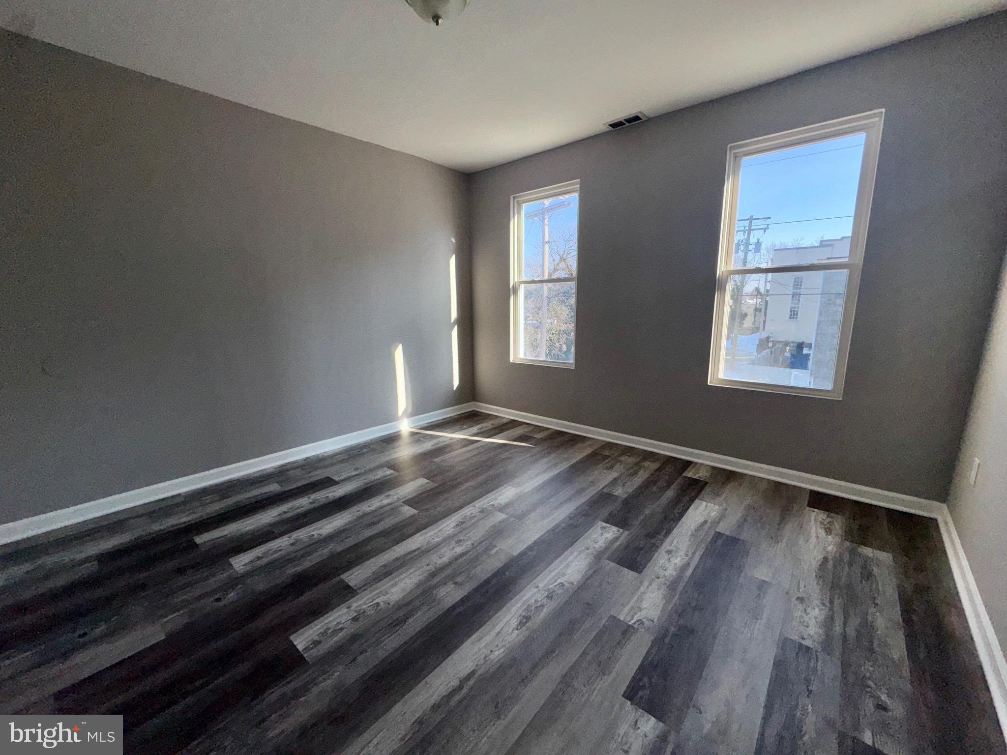 PEN LUCY - Residential