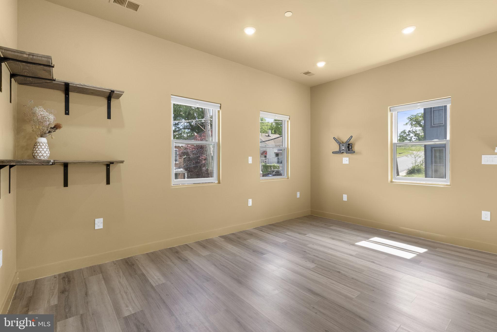 2325 HIGH STREET SE 3