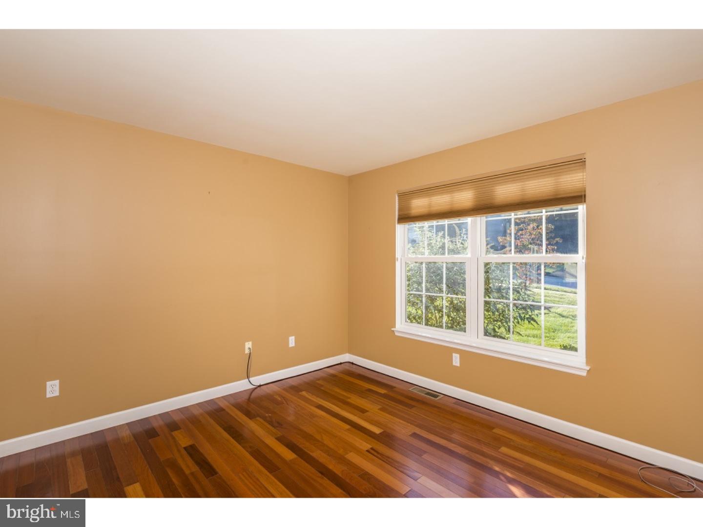 FIVE MILE HILL - Residential