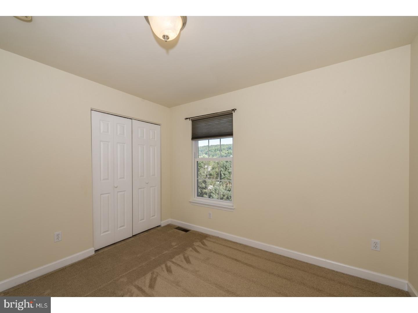 FIVE MILE HILL - Residential