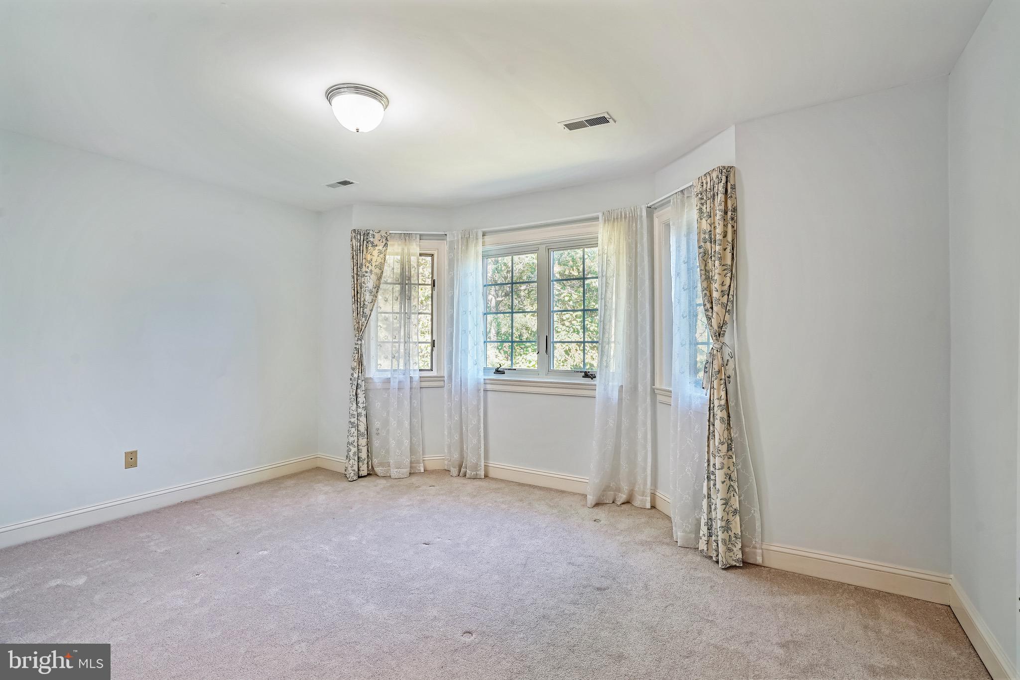 GREAT FALLS ESTATES - Residential