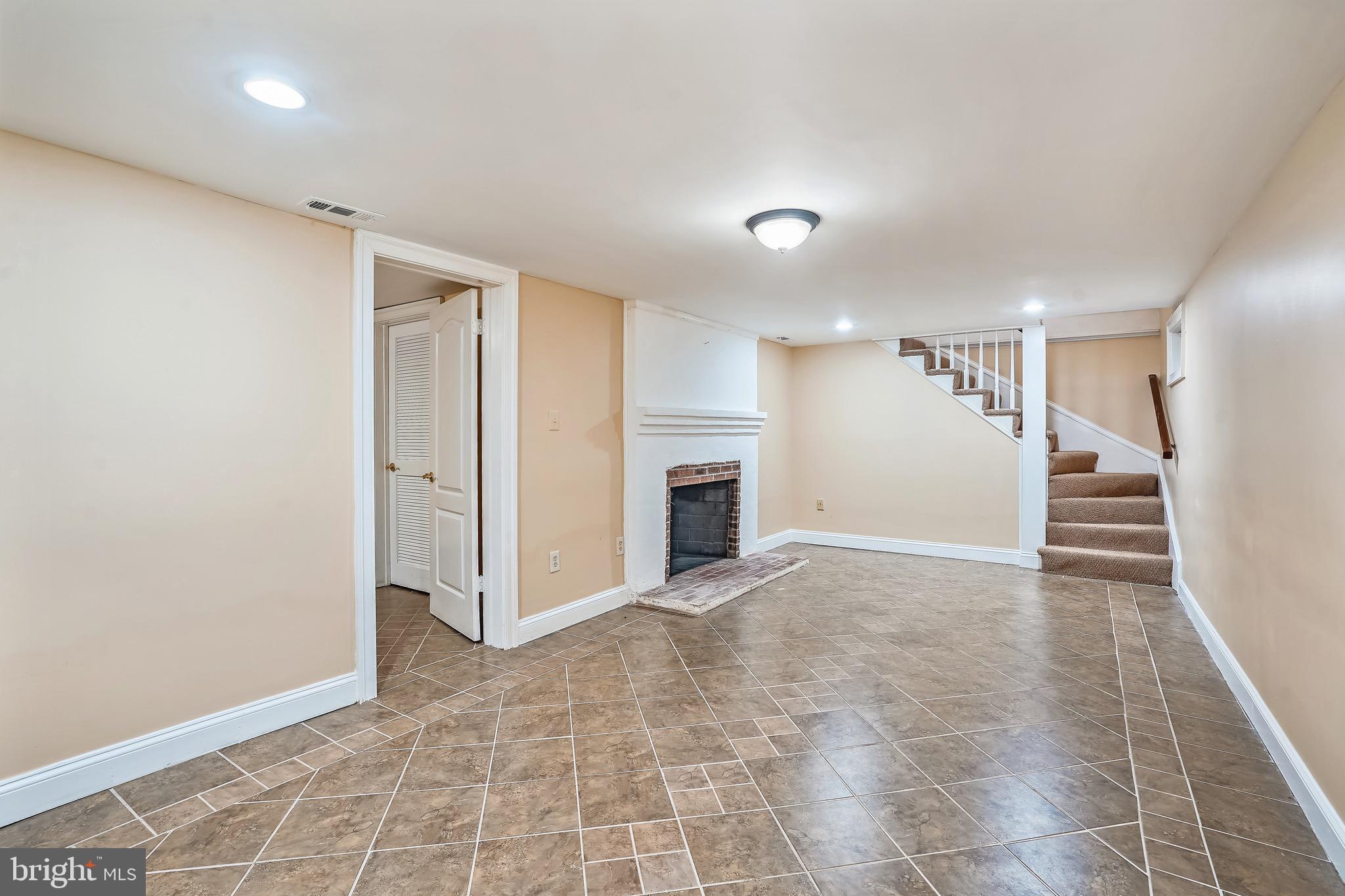 GREAT FALLS ESTATES - Residential