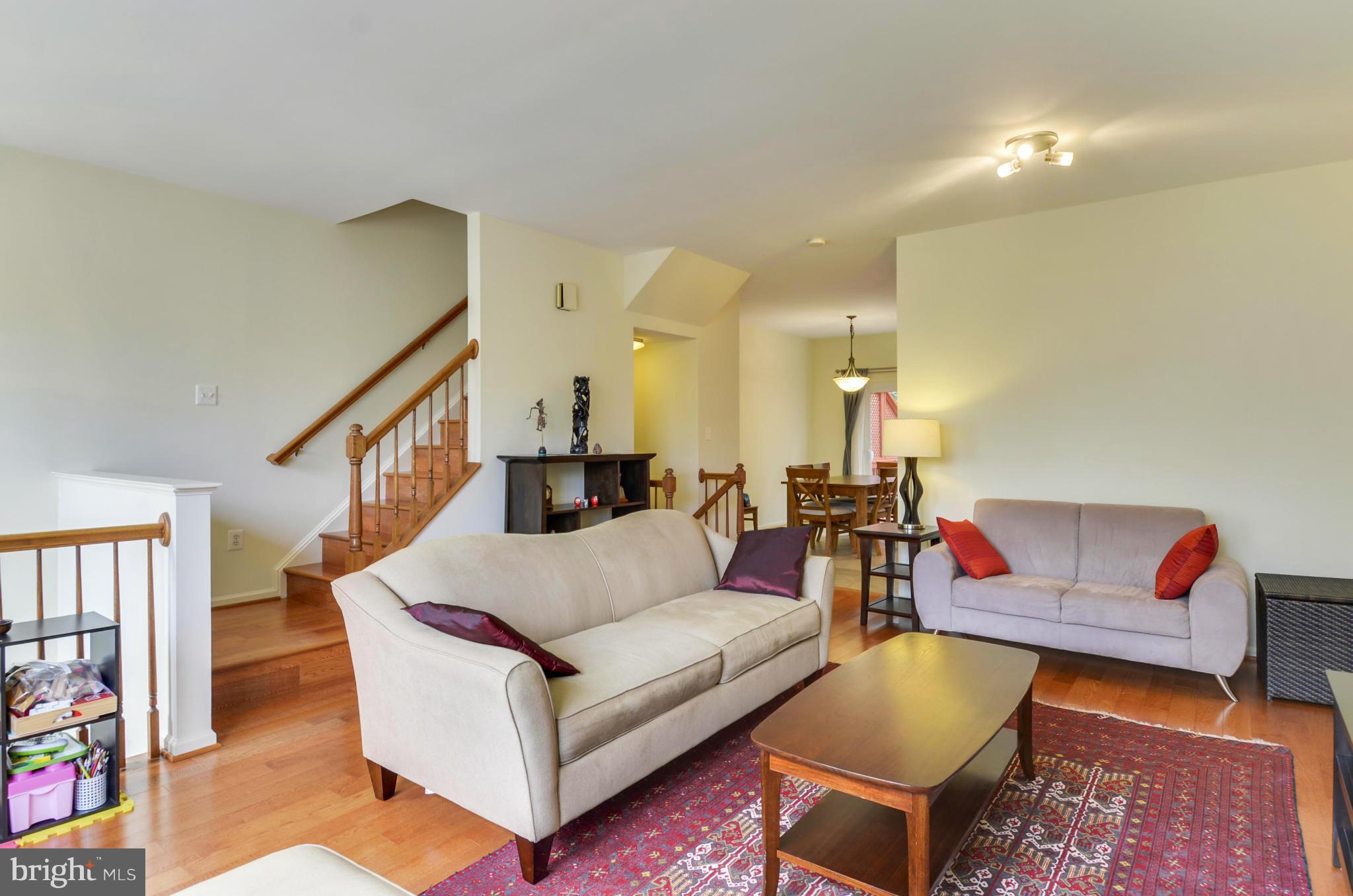 ISLAND CREEK - Residential