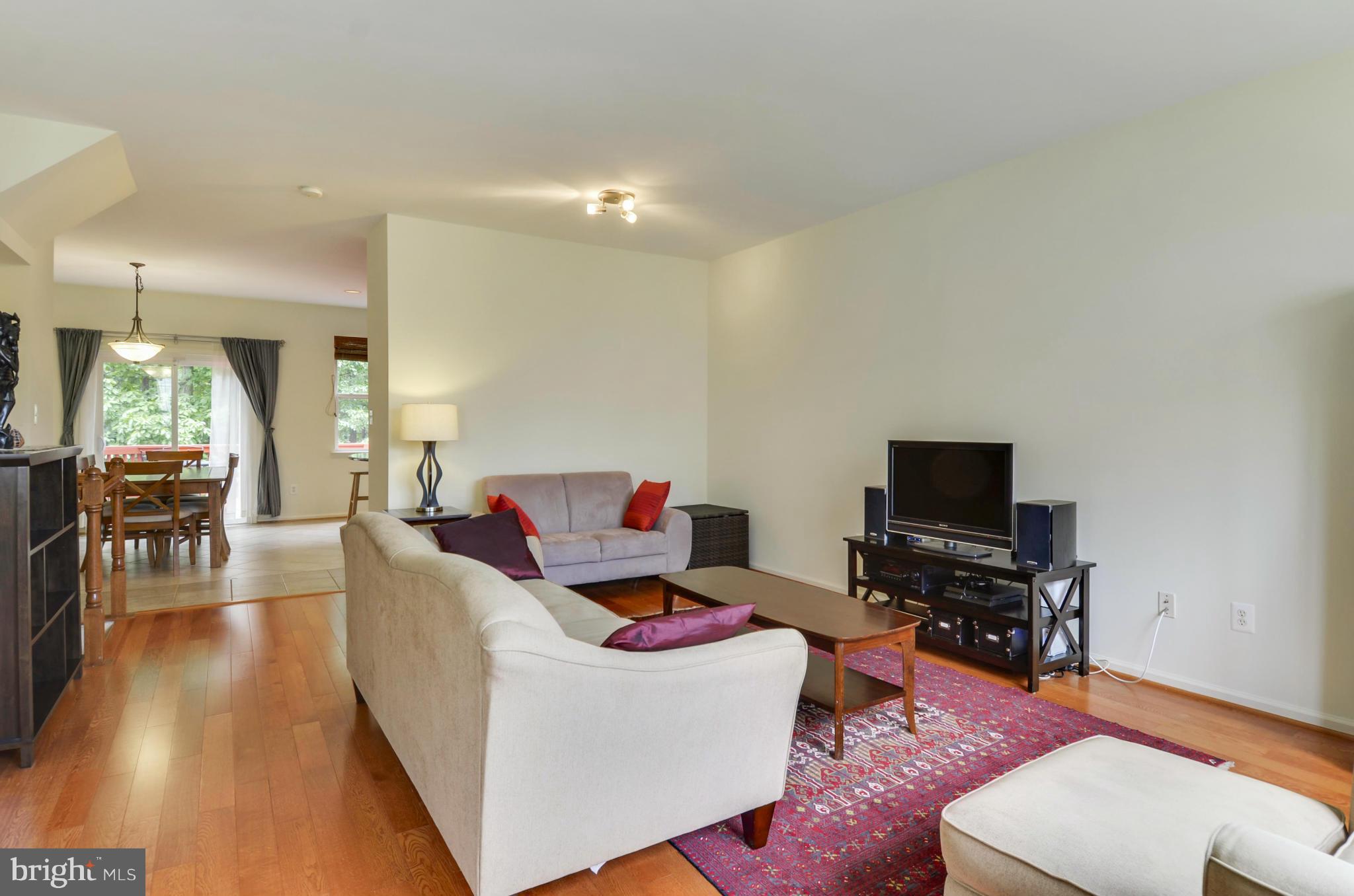 ISLAND CREEK - Residential