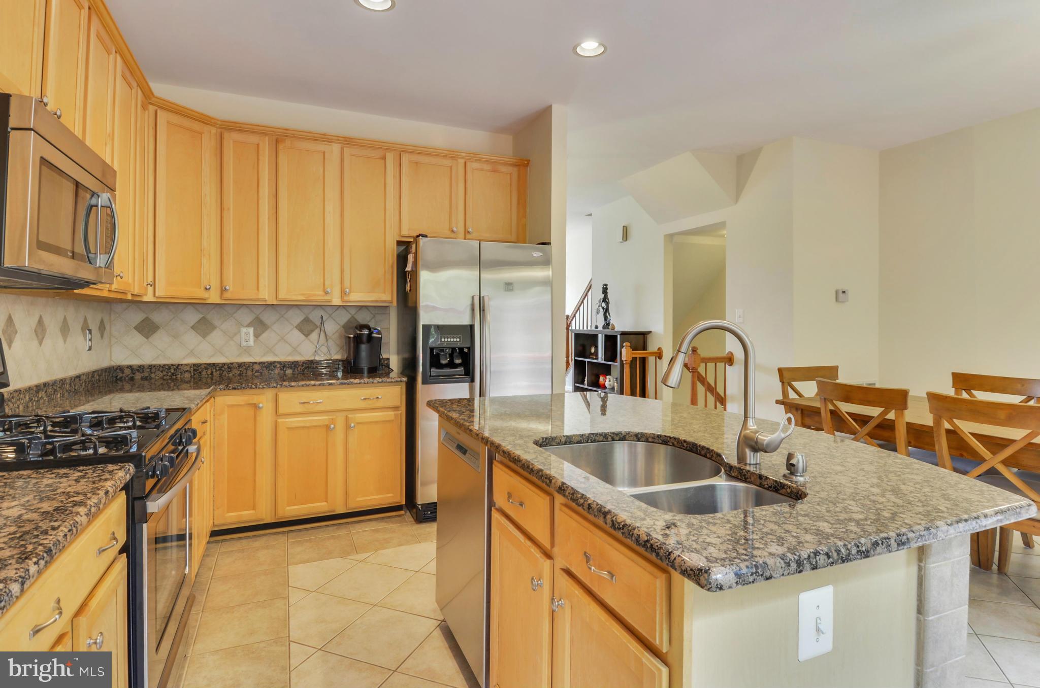 ISLAND CREEK - Residential