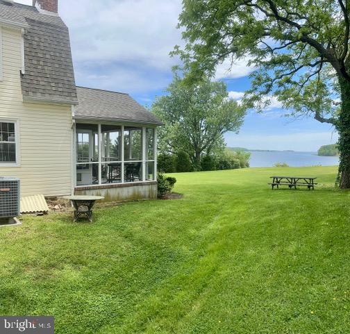 LARRIMORE'S POINT - Residential