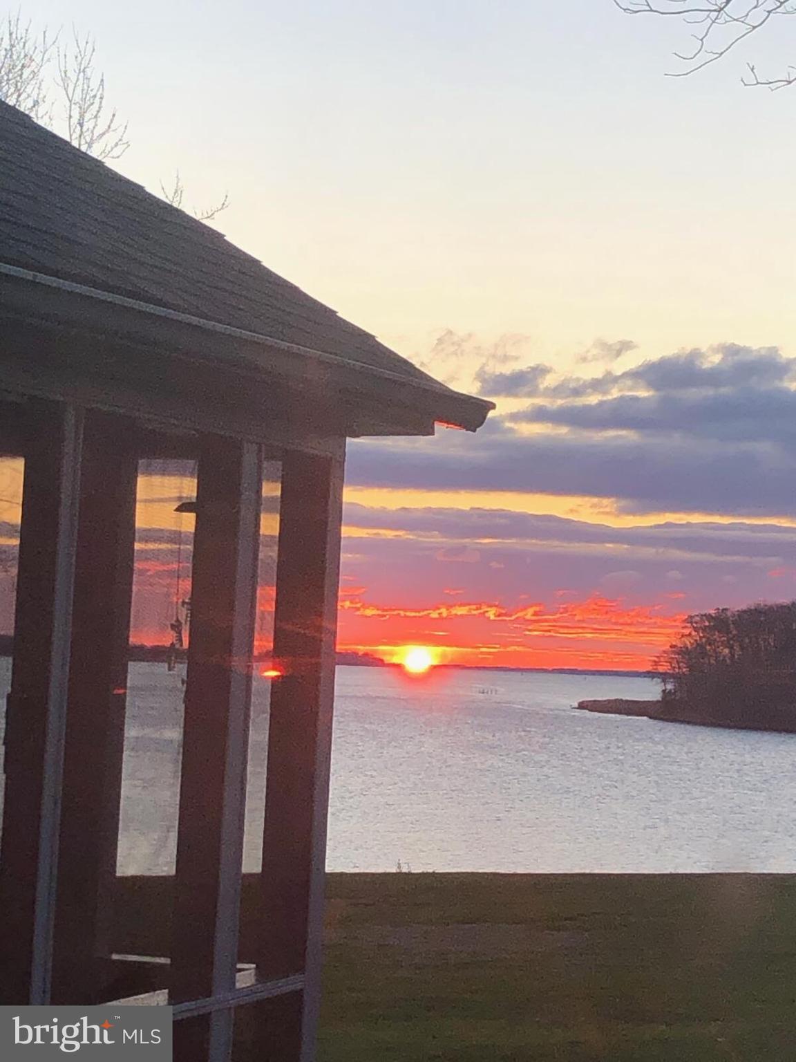 LARRIMORE'S POINT - Residential