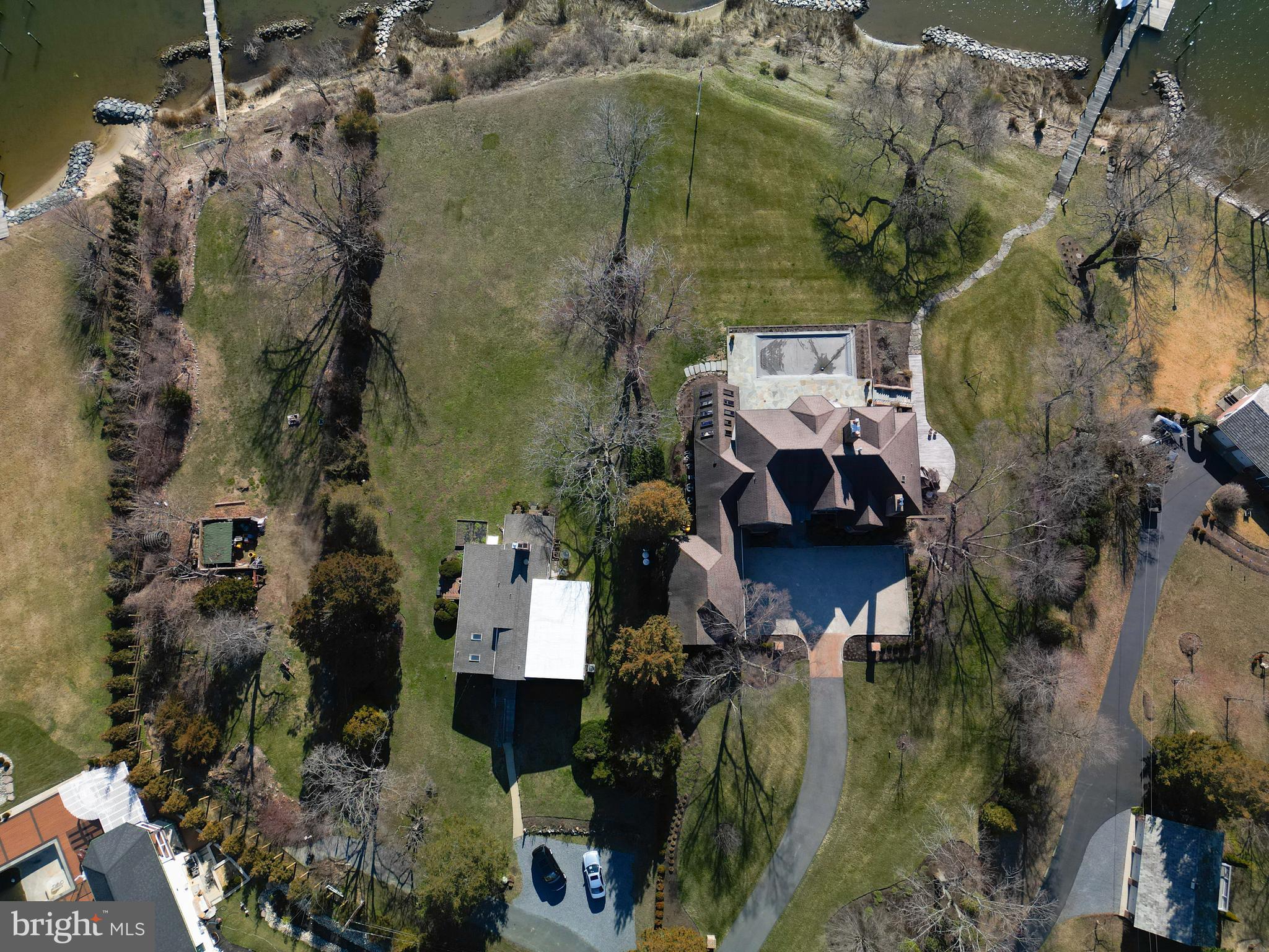 LARRIMORE'S POINT - Residential