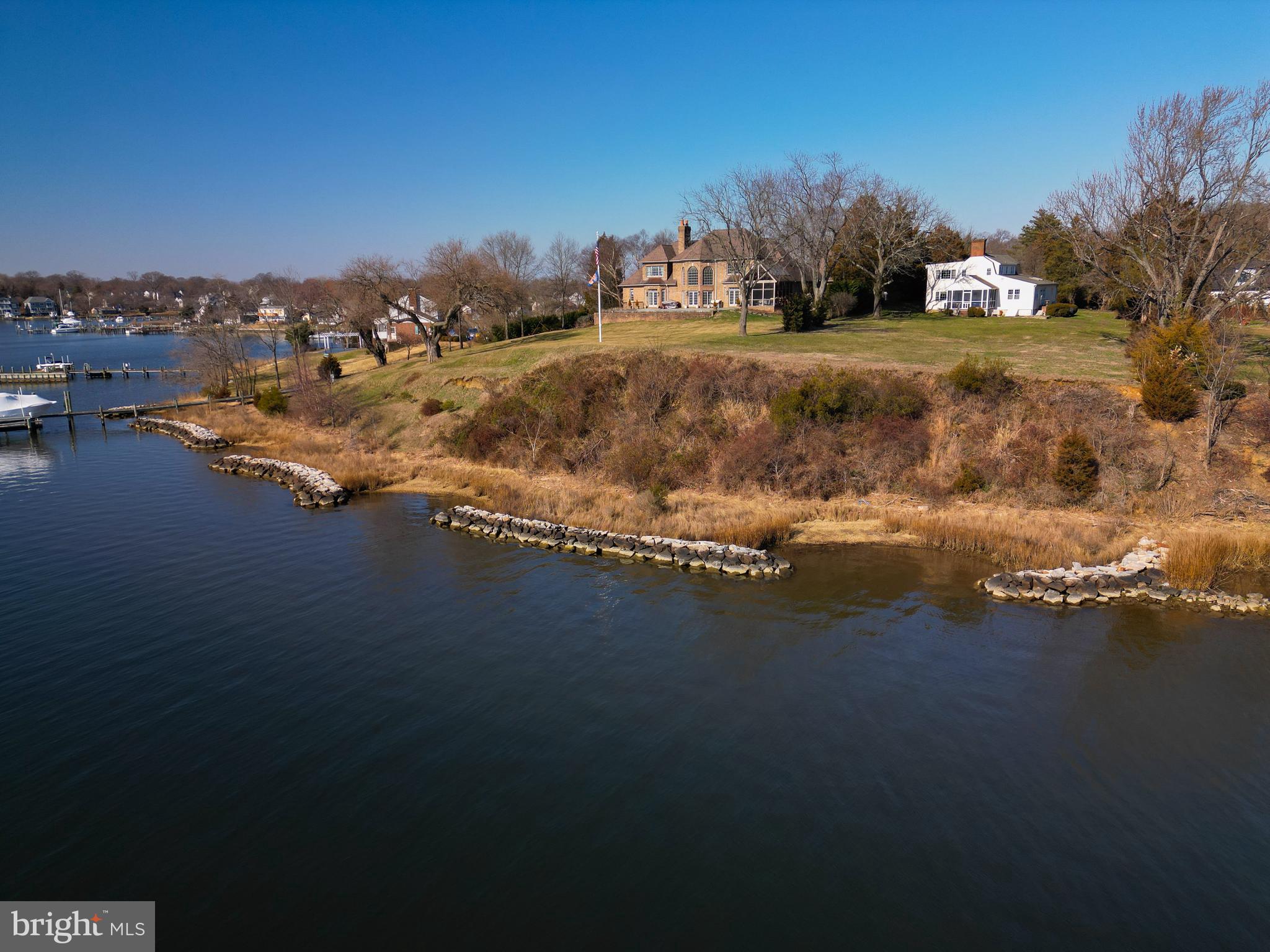 LARRIMORE'S POINT - Residential