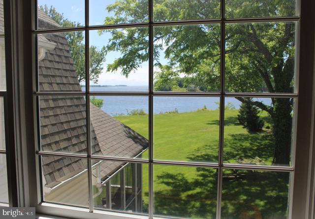 LARRIMORE'S POINT - Residential