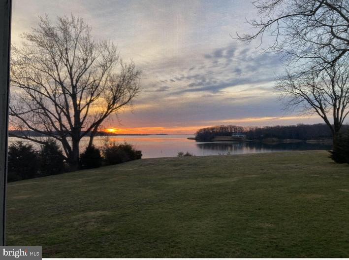 LARRIMORE'S POINT - Residential