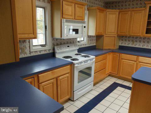 LARRIMORE'S POINT - Residential