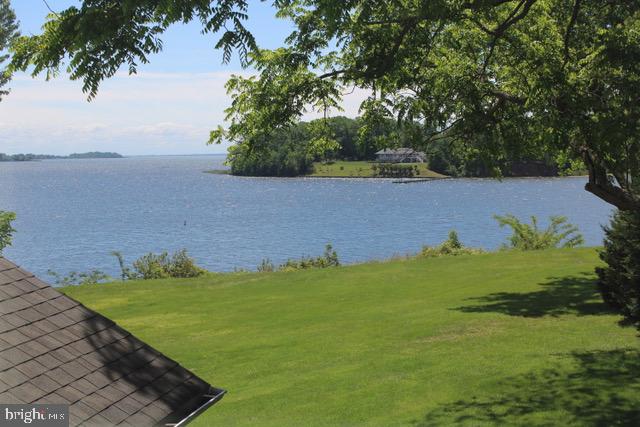 LARRIMORE'S POINT - Residential