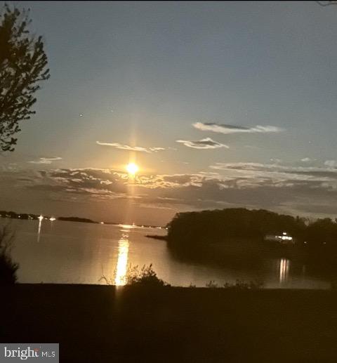 LARRIMORE'S POINT - Residential