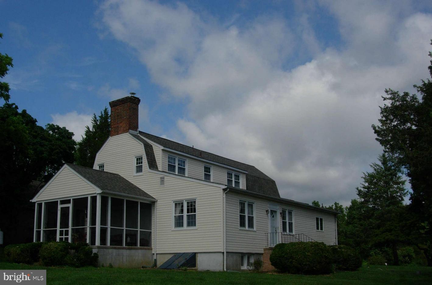 LARRIMORE'S POINT - Residential