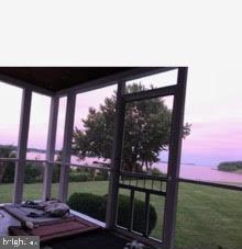 LARRIMORE'S POINT - Residential