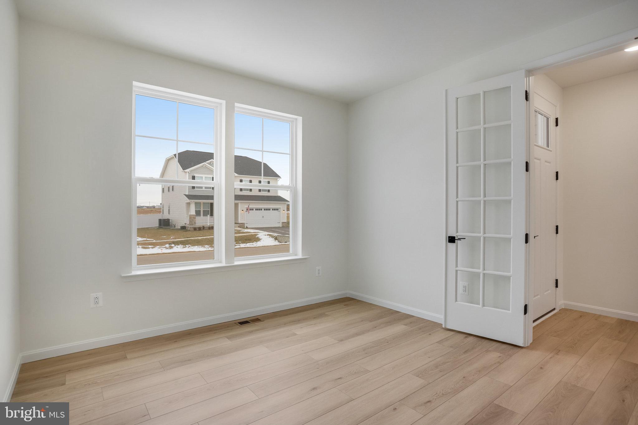 ELMWOOD FARM - Residential